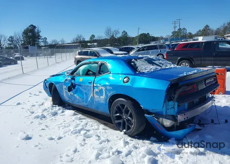 2023 Dodge Challenger Sxt z USA, uszkodzony, nr VIN 2C3CDZAG9PH567805